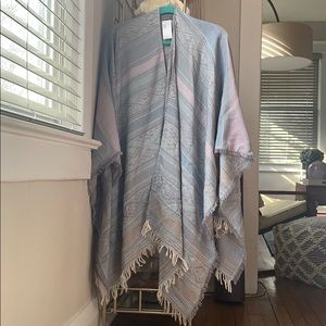 Gorgeous beaded Anthro kimono/shawl